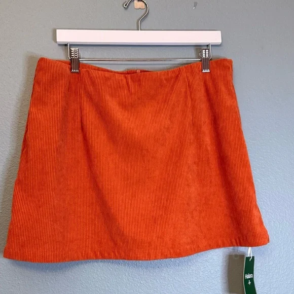 HALARA High Waisted A Line Mini Corduroy Casual Skirt in Baked Clay Size XL - Picture 6 of 10